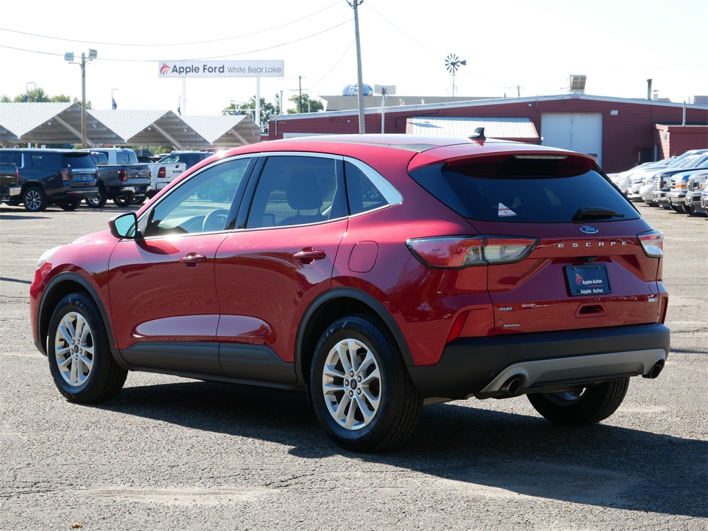 2020 Ford Escape SE photo 4