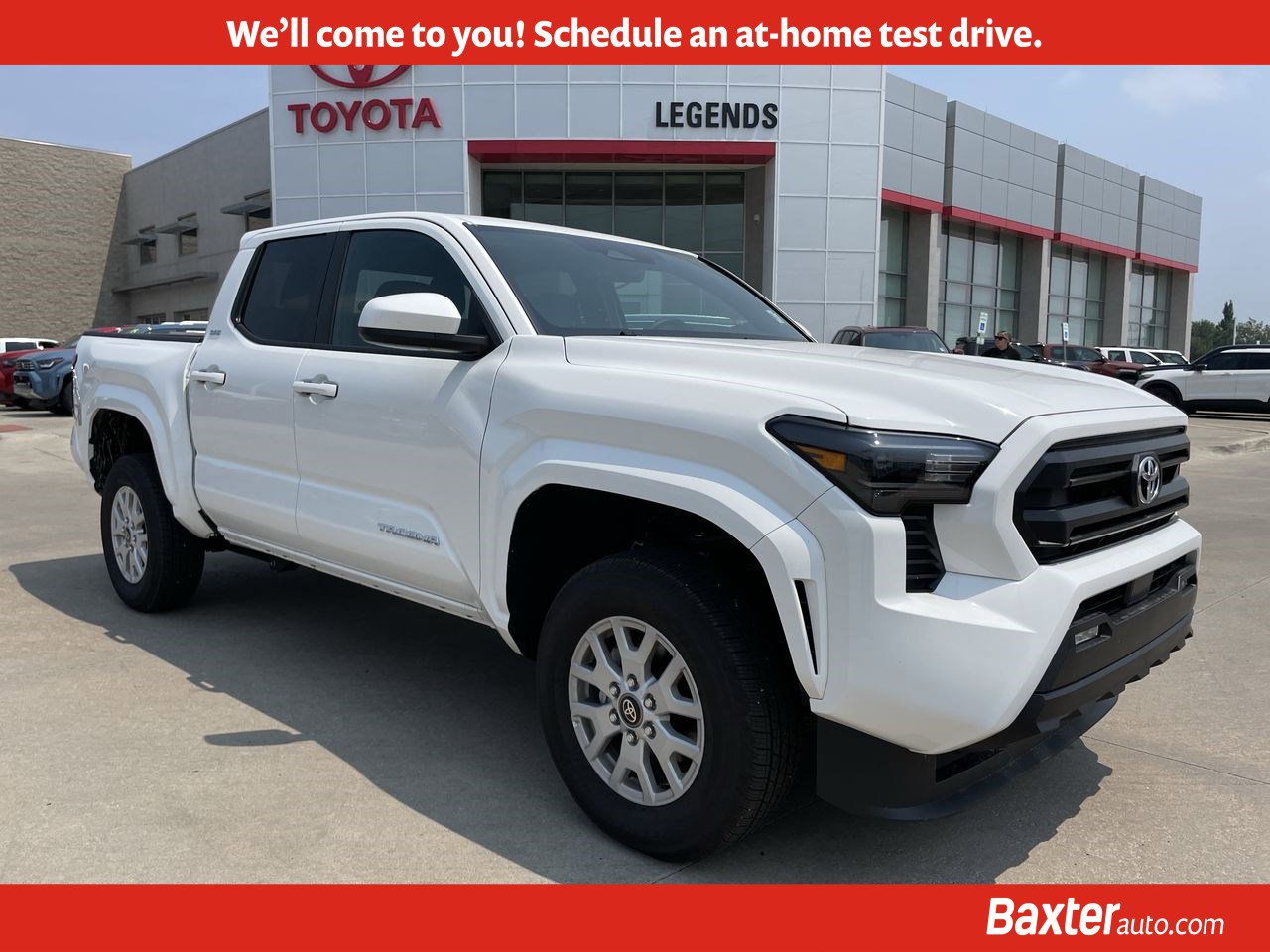 2025 Toyota Tacoma SR5's photo