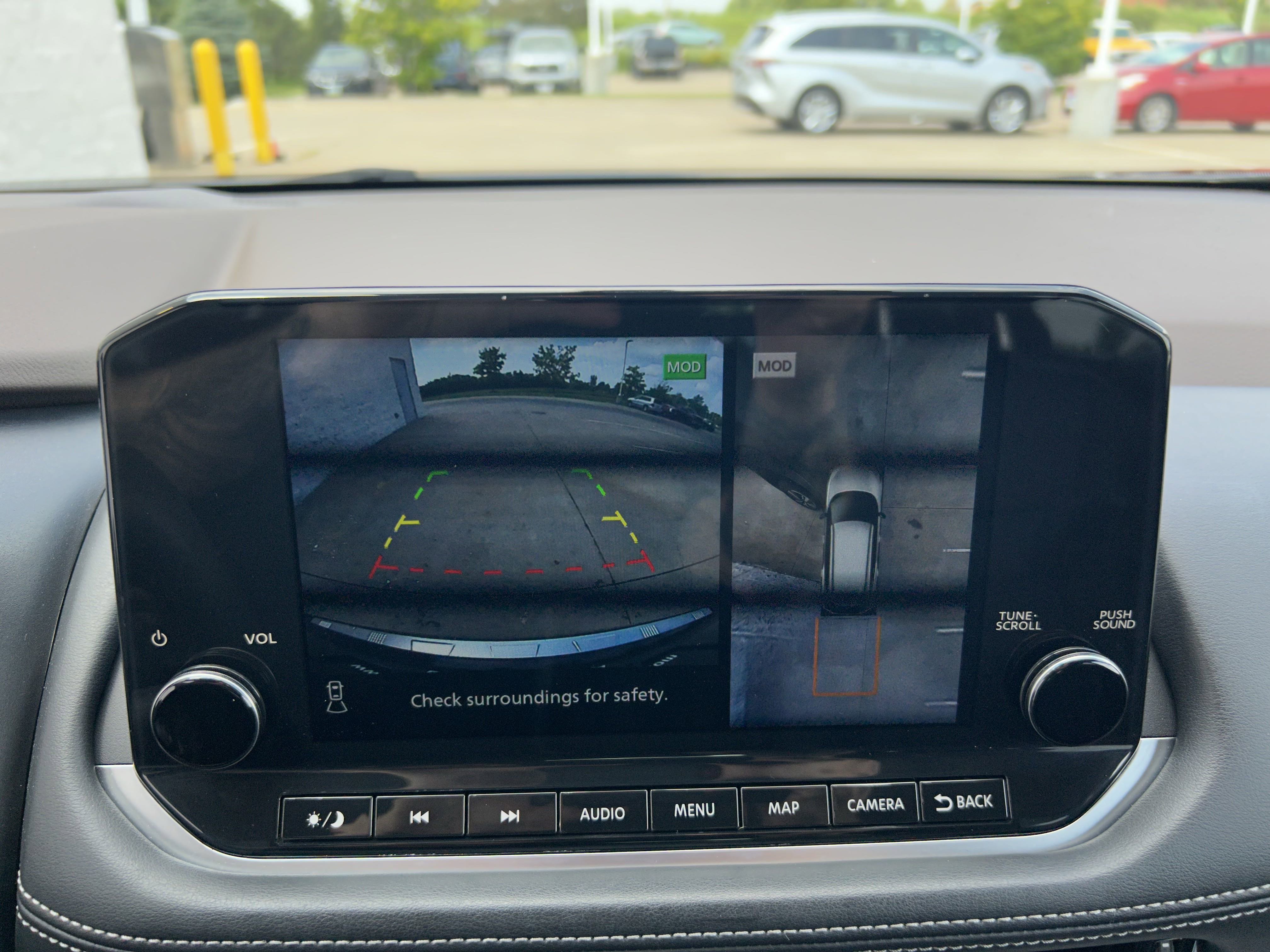 2023 Nissan Rogue Platinum photo 12