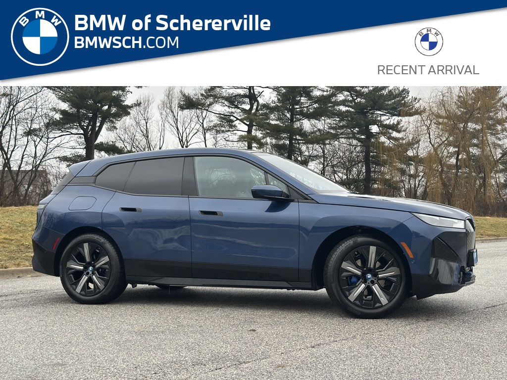 2024 BMW iX Base's photo