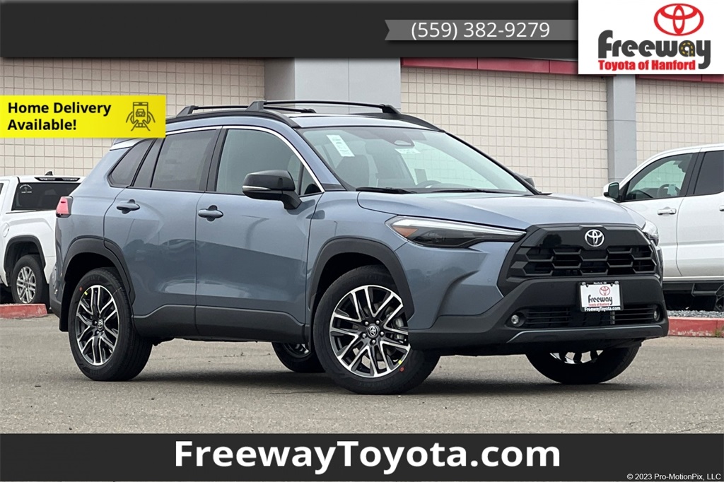 2026 Toyota Corolla Cross XLE's photo