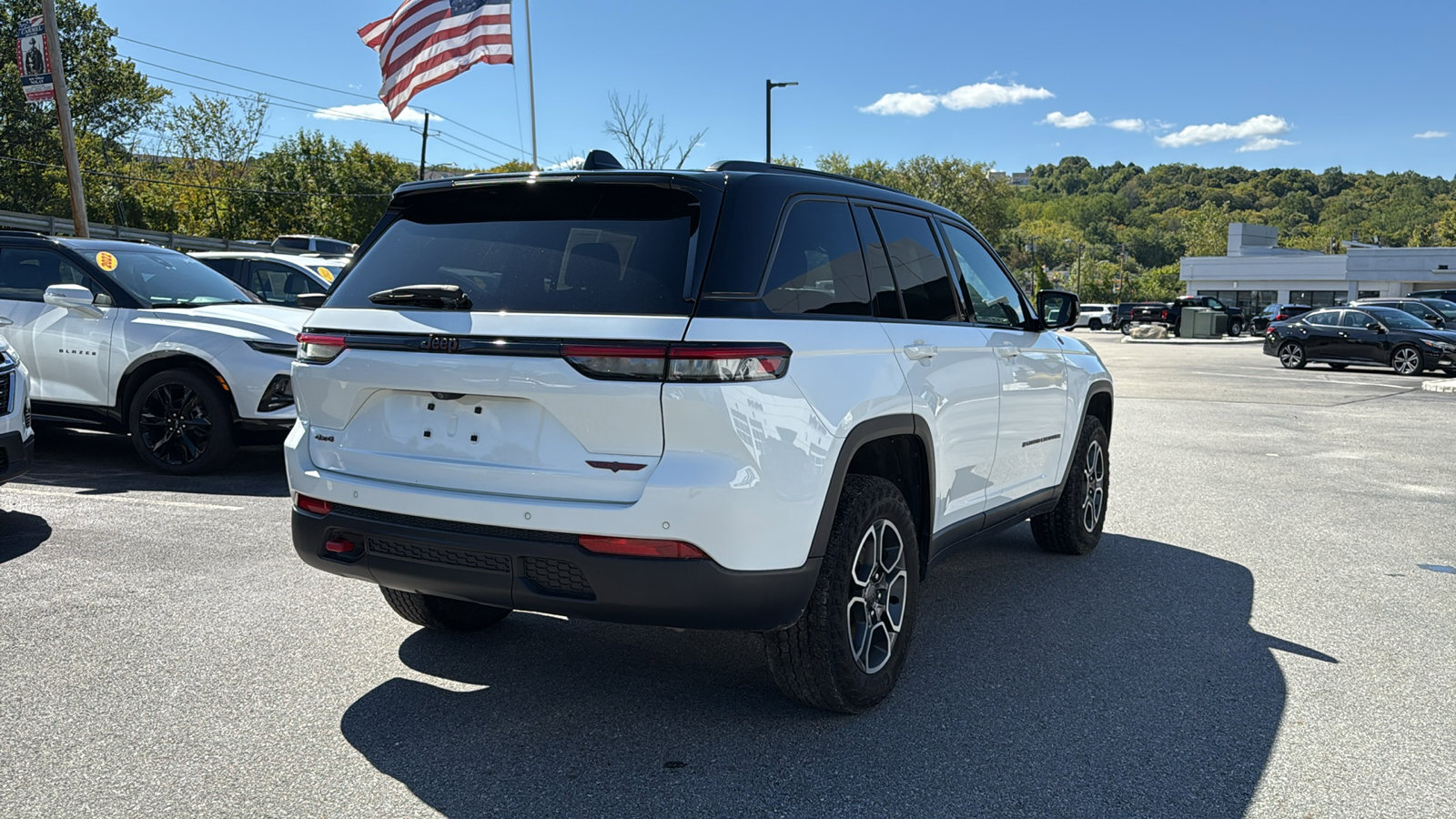 2022 Jeep Grand Cherokee Trailhawk photo 4