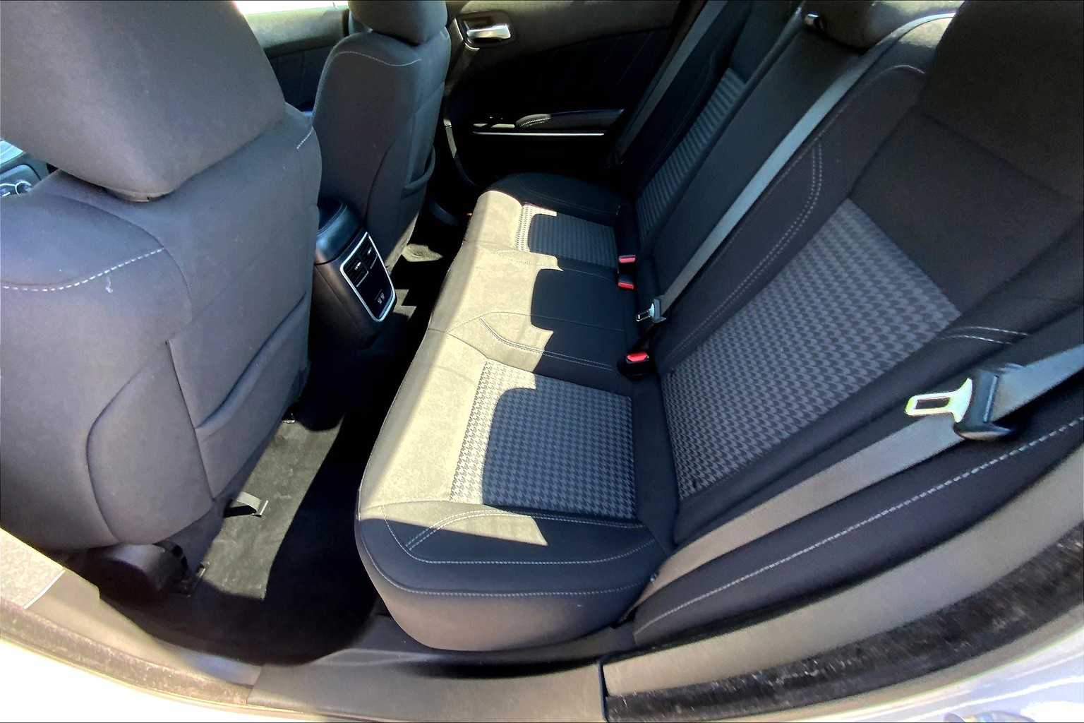 2023 Dodge Charger SXT photo 18