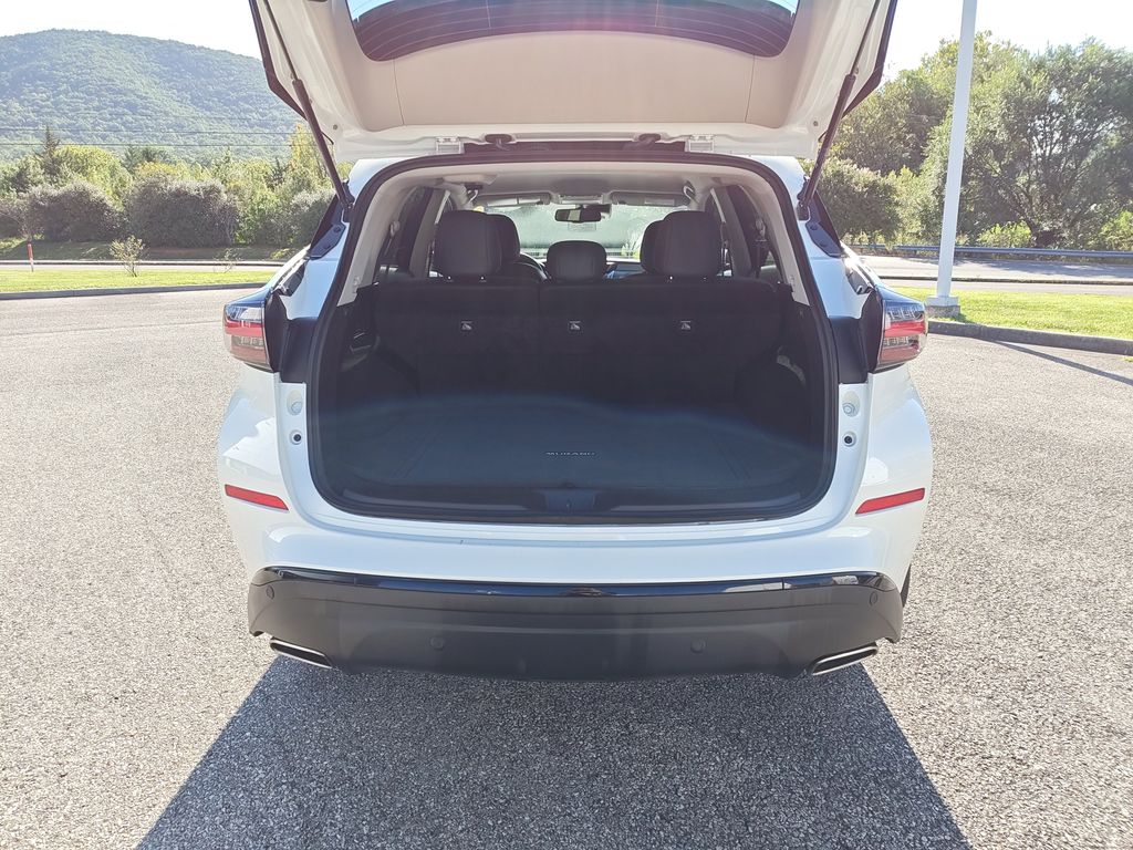 2024 Nissan Murano SV photo 12