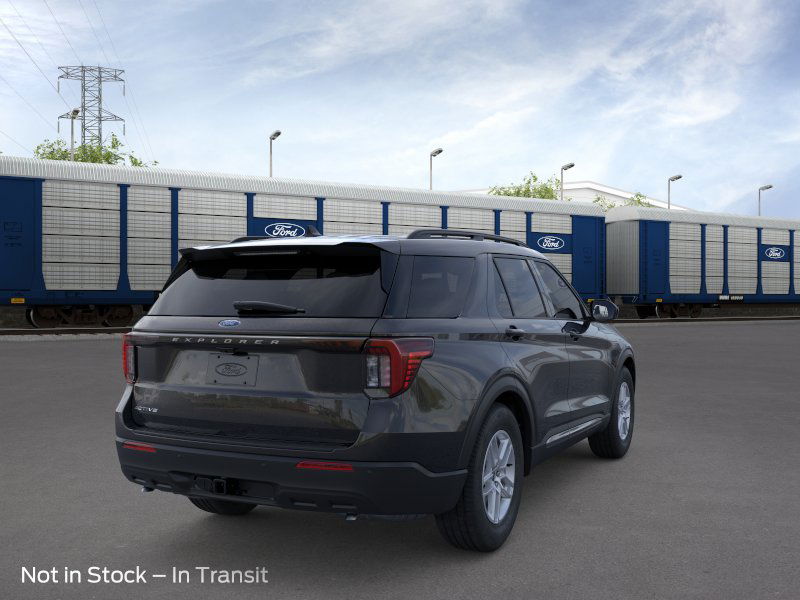 2025 Ford Explorer photo 7