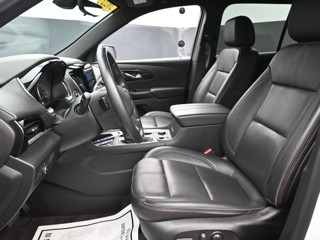 2022 Chevrolet Traverse RS photo 12