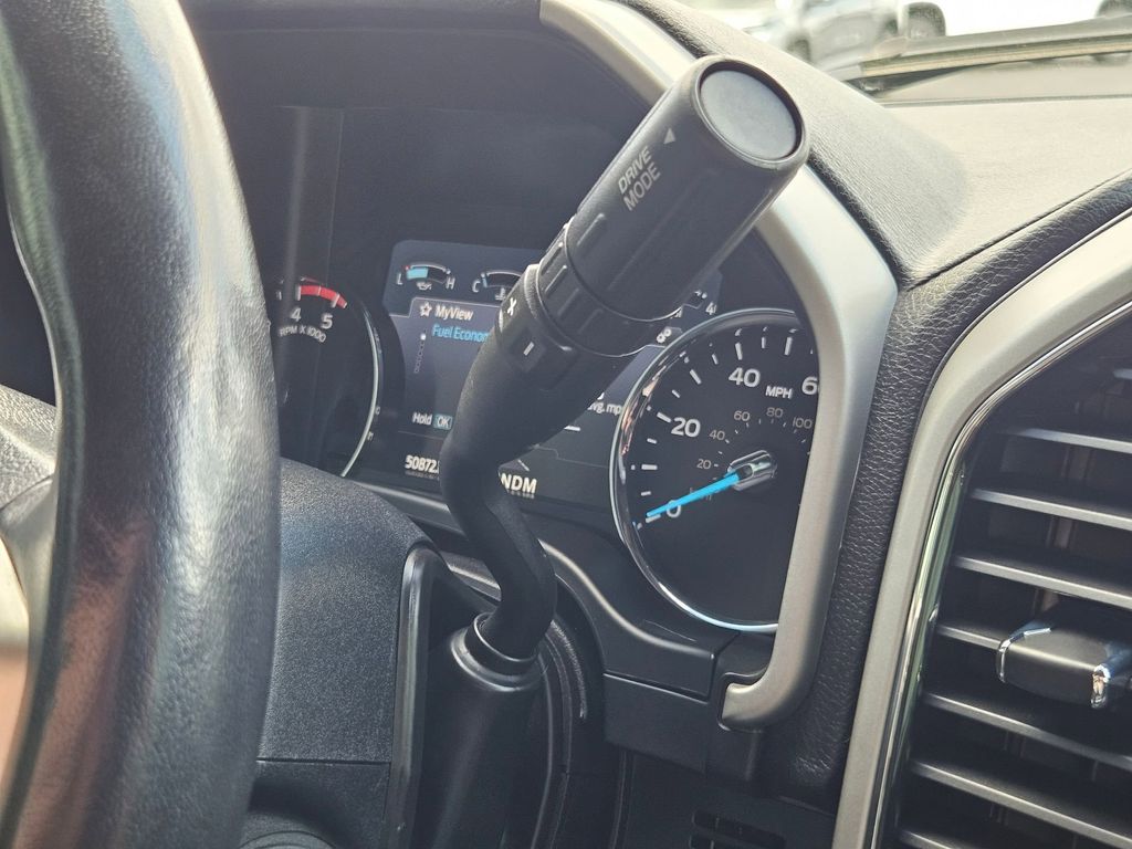 2021 Ford F-250 Lariat photo 18
