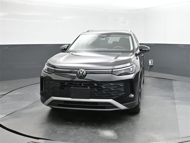 2025 Volkswagen Tiguan SE photo 29