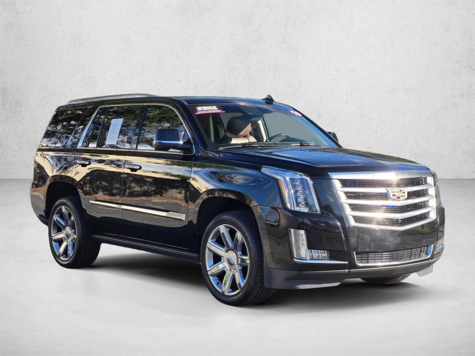 2019 Cadillac Escalade Premium Luxury photo 3