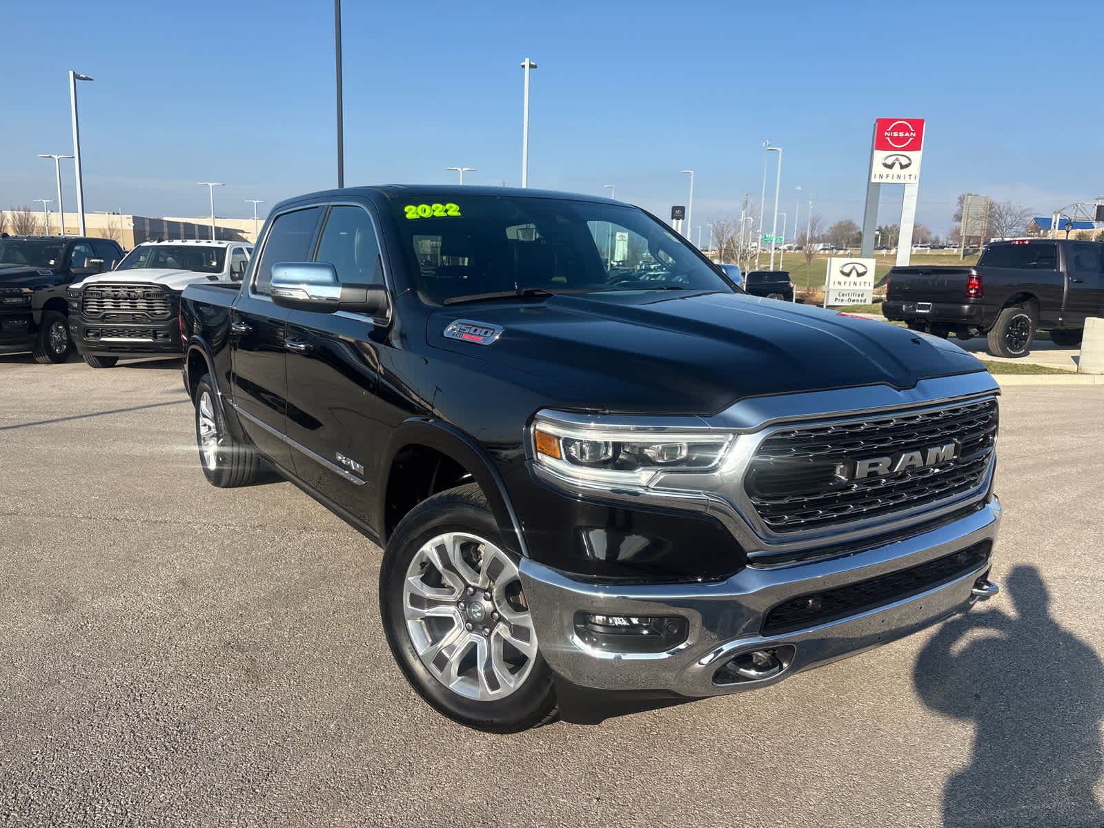 Used 2022 RAM Ram 1500 Pickup Limited with VIN 1C6SRFHM7NN449718 for sale in Kansas City