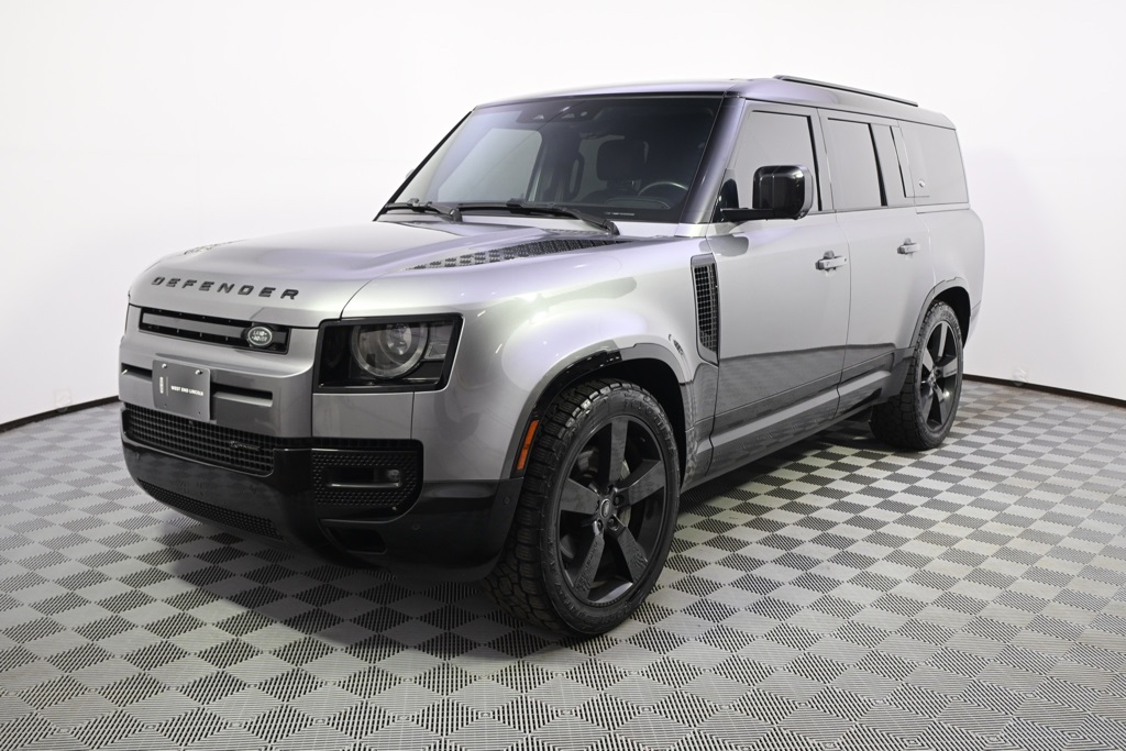 2023 Land Rover Defender X-Dynamic SE's photo
