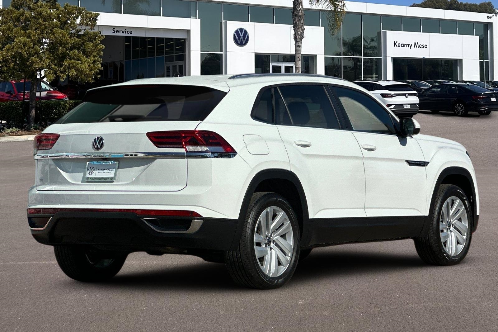 2023 Volkswagen Atlas Cross Sport SE Technology photo 4