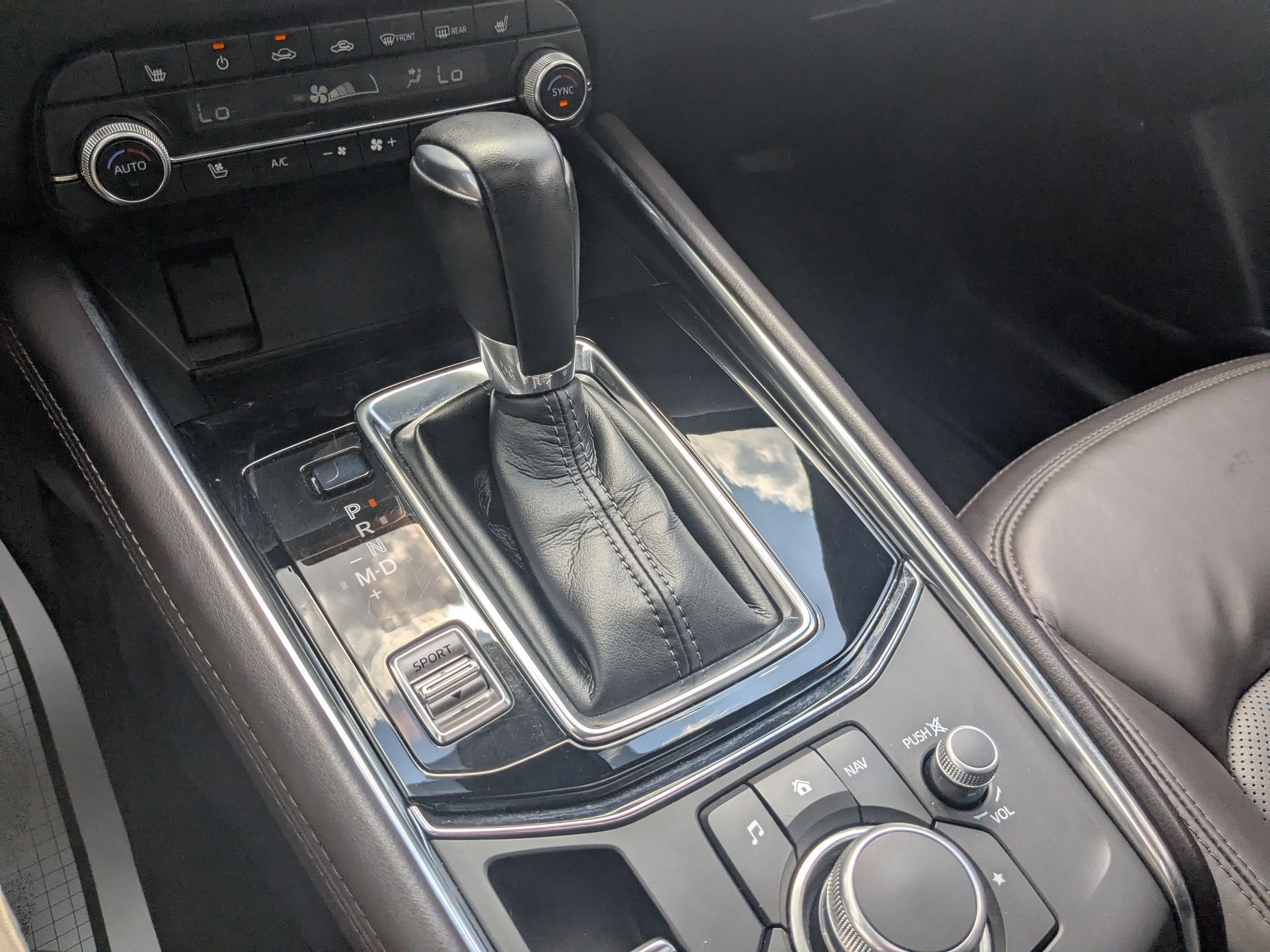 2020 Mazda CX-5 Signature photo 18
