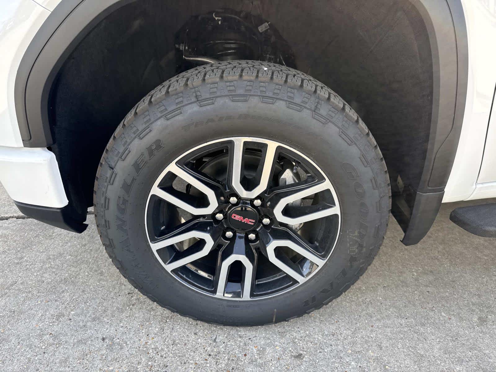 2026 Gmc Sierra 1500 AT4 photo 2