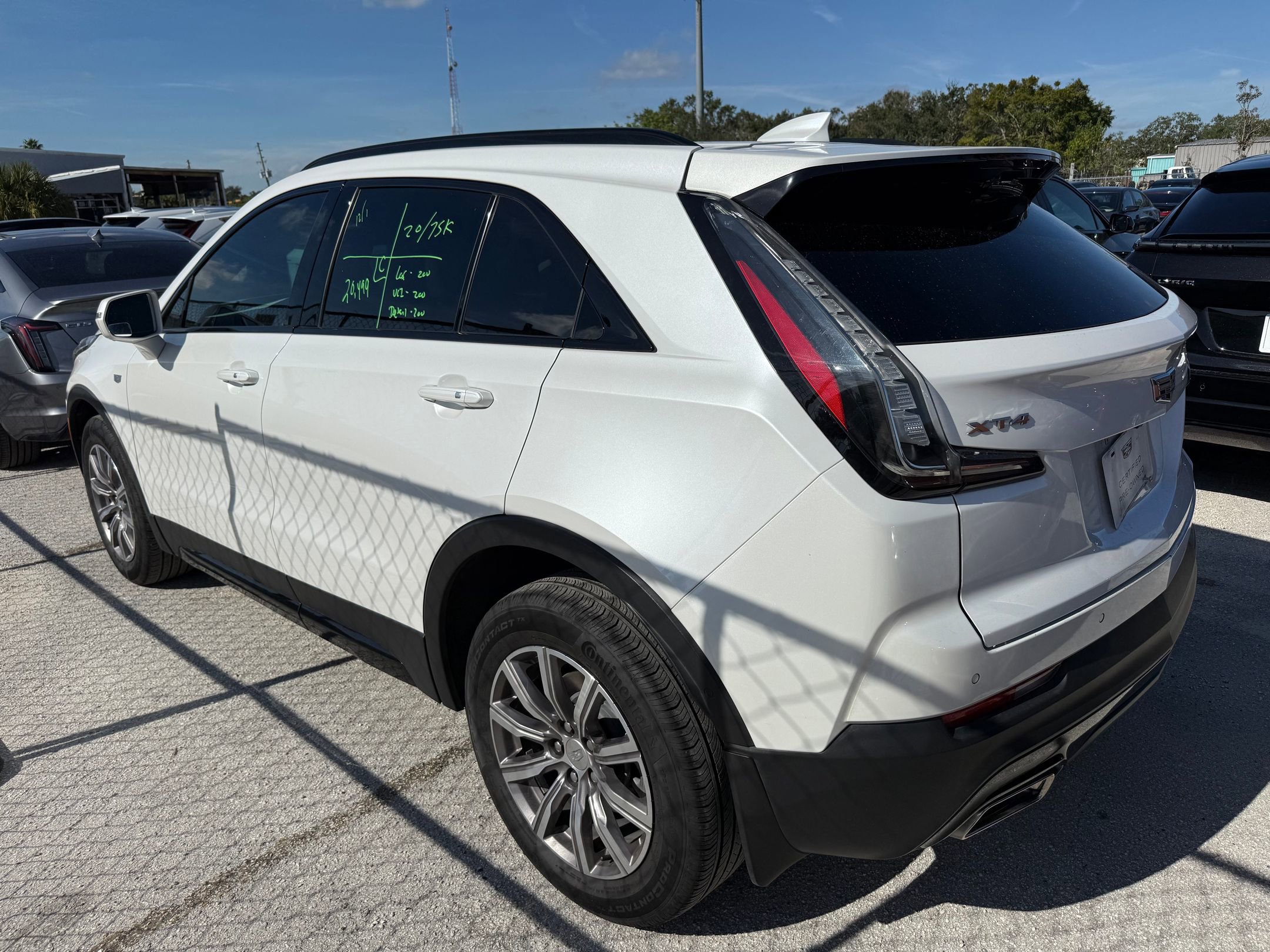 2020 Cadillac XT4 Sport photo 2