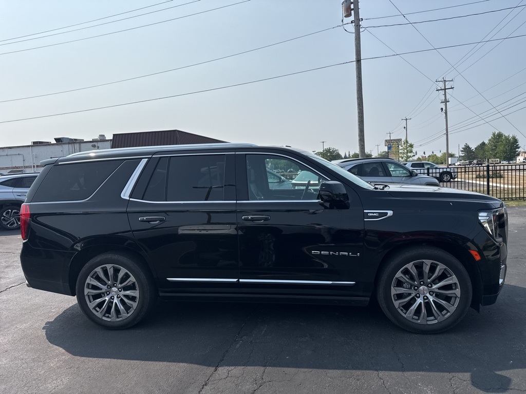2021 Gmc Yukon Denali photo 4