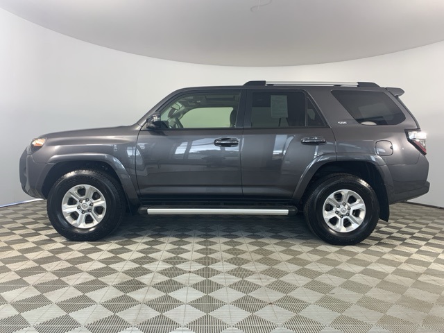 2019 Toyota 4Runner SR5 Premium photo 4