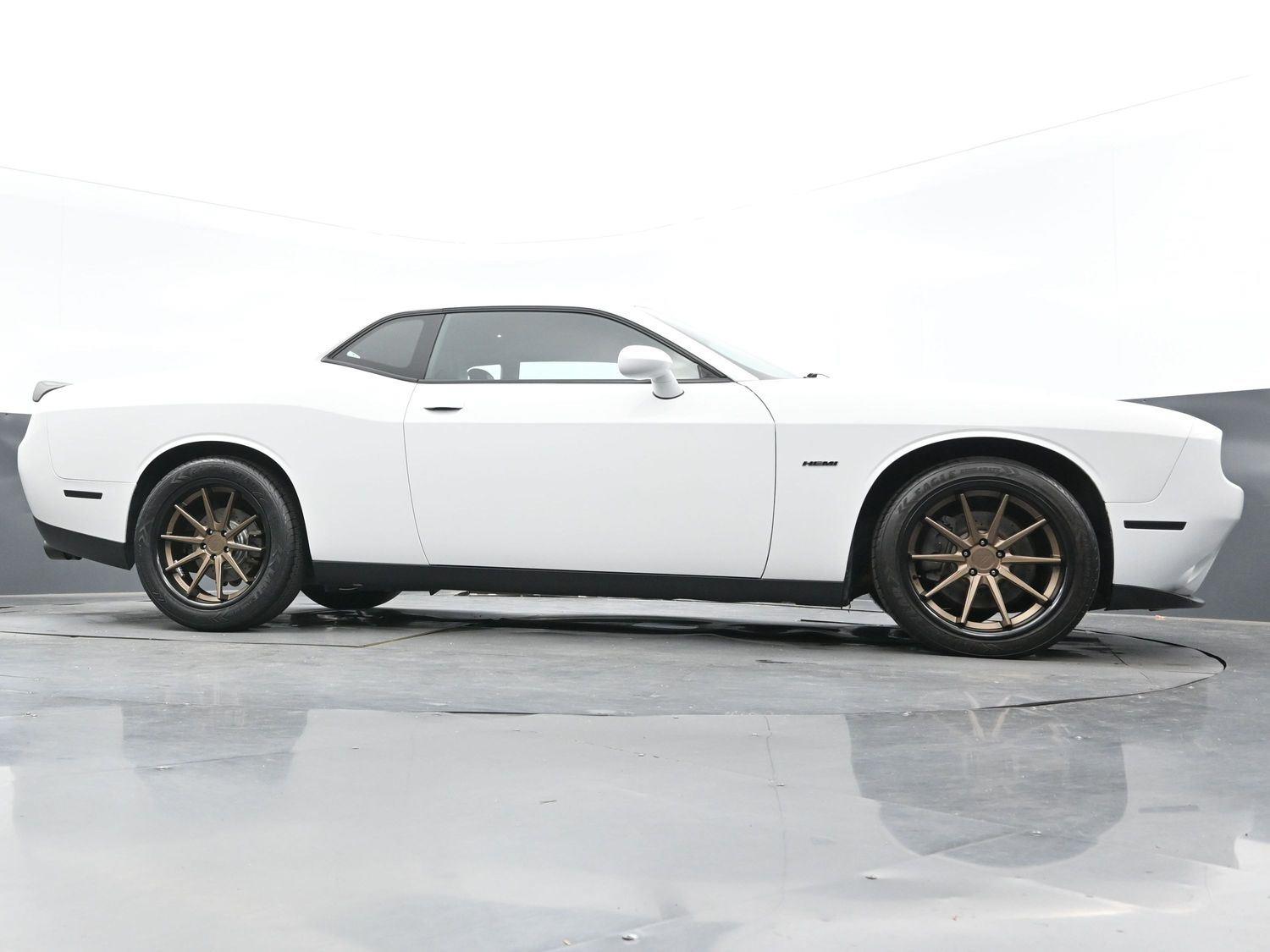 2018 Dodge Challenger R/T Plus photo 37
