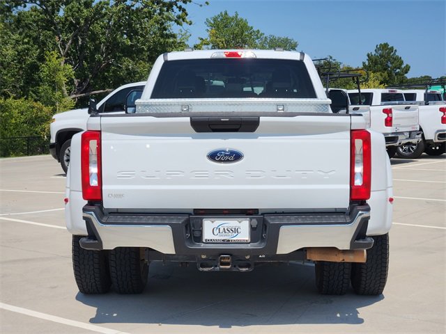 2023 Ford F-350 XLT photo 6
