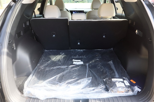 2025 Hyundai Tucson SEL photo 4