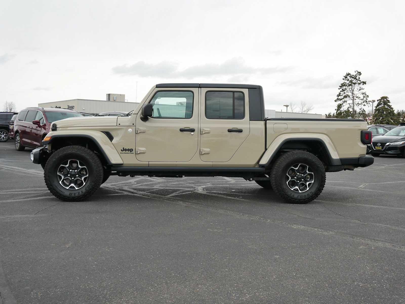 Used 2020 Jeep Gladiator Sport S with VIN 1C6HJTAG1LL212963 for sale in Brainerd, Minnesota