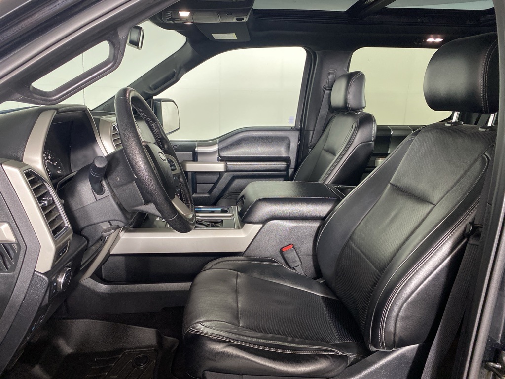 2016 Ford F-150 Lariat photo 6