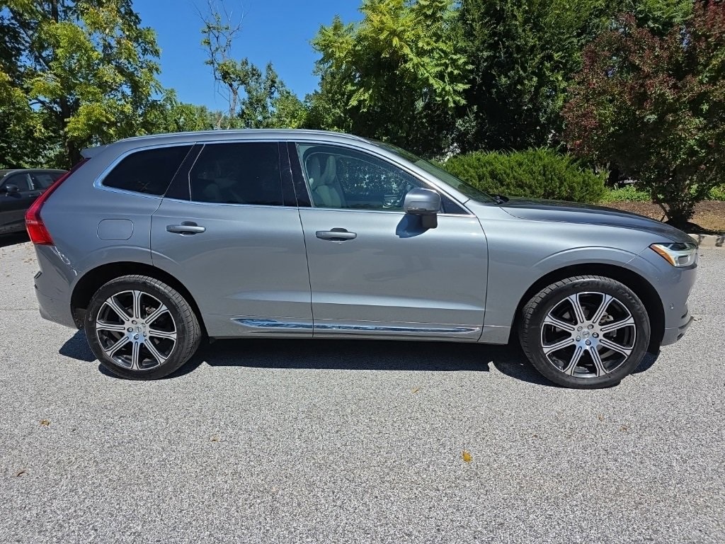 2021 Volvo XC60 T5 Inscription photo 2