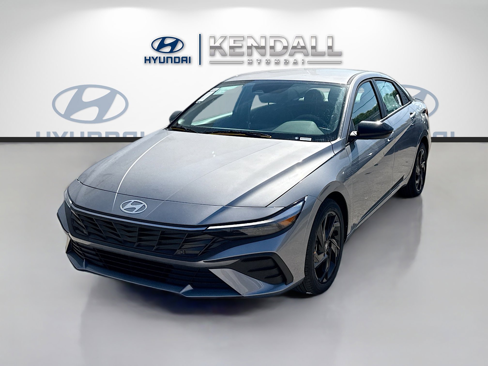 2026 Hyundai Elantra SEL Sport photo 3