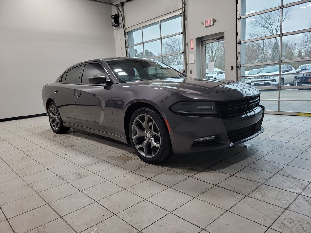 Used 2015 Dodge Charger SXT with VIN 2C3CDXHG7FH925394 for sale in Cuyahoga Falls, OH