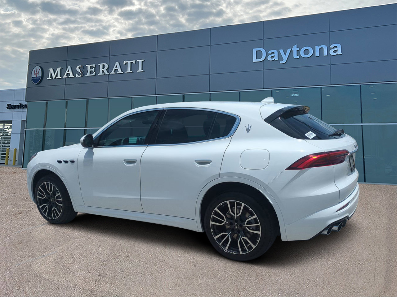 2025 Maserati Grecale photo 5