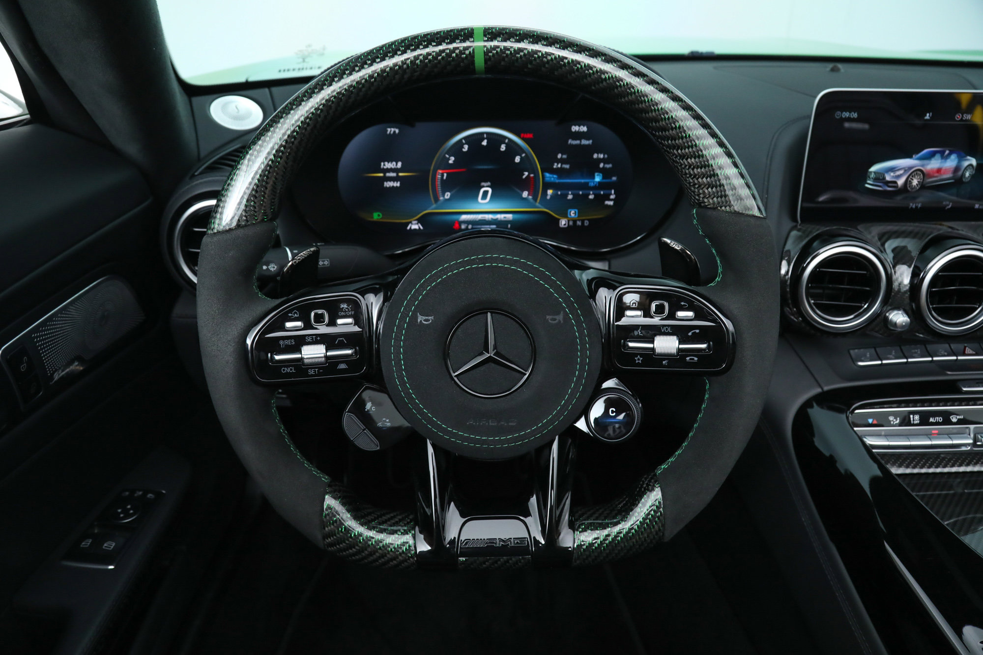 2020 Mercedes Benz R AMG photo 29
