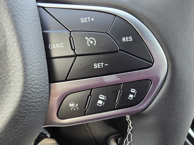 2026 Chrysler Pacifica photo 10
