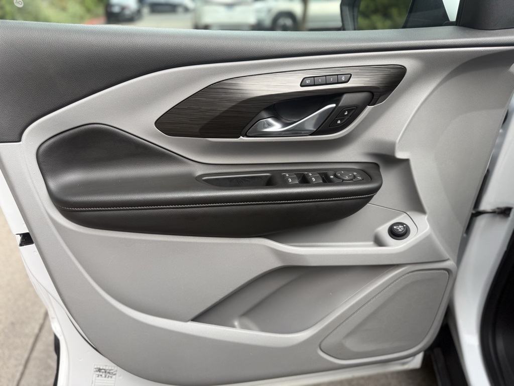2024 Gmc Terrain SLT photo 12