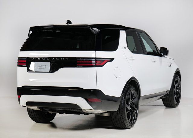 2025 Land Rover Discovery SE photo 2