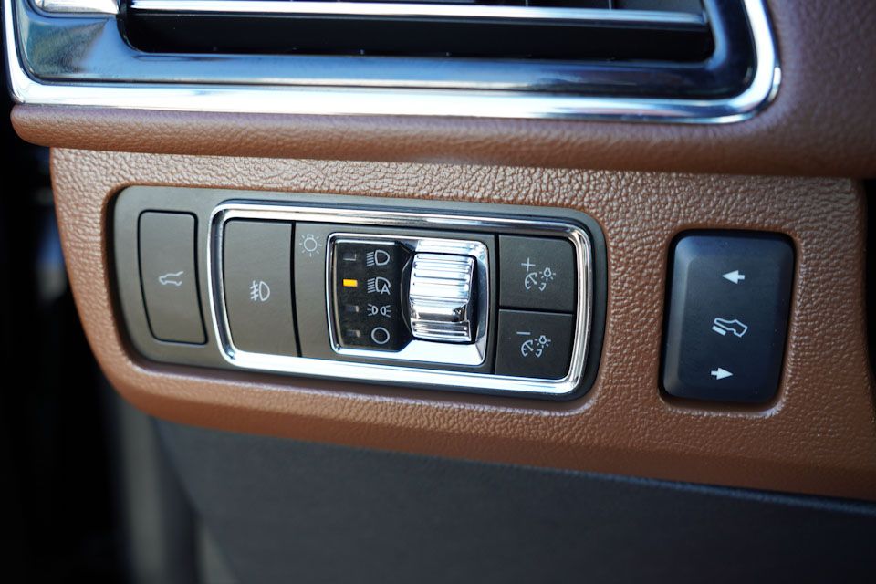 2024 Lincoln Navigator Reserve Luxury Monochromatic photo 27