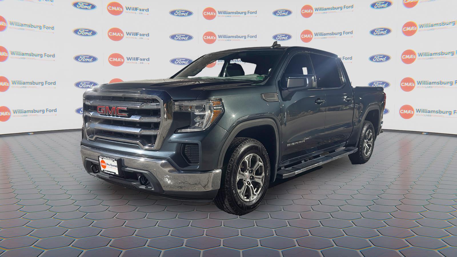 2020 GMC Sierra 1500 SLE's photo