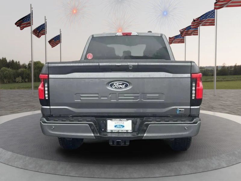 2024 Ford F-150 Lightning photo 3
