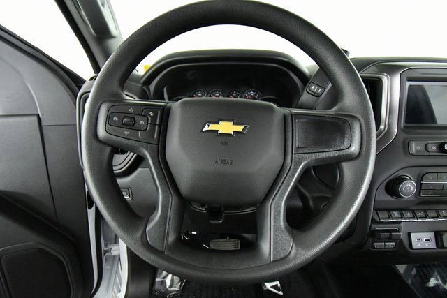 2026 Chevrolet Silverado 3500HD photo 2