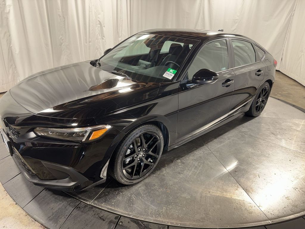 2024 Honda Civic Hatchback Sport's photo