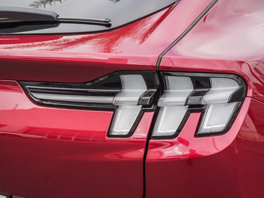 2025 Ford Mustang Mach-E Select photo 8