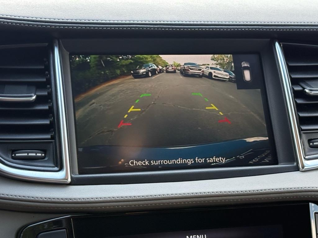 2024 Infiniti QX50 Luxe photo 10