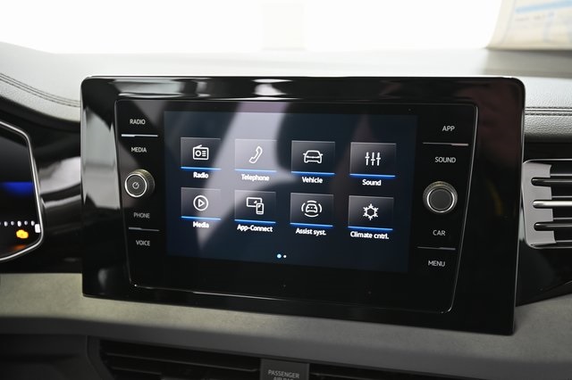 2025 Volkswagen Jetta 1.5T SE photo 4