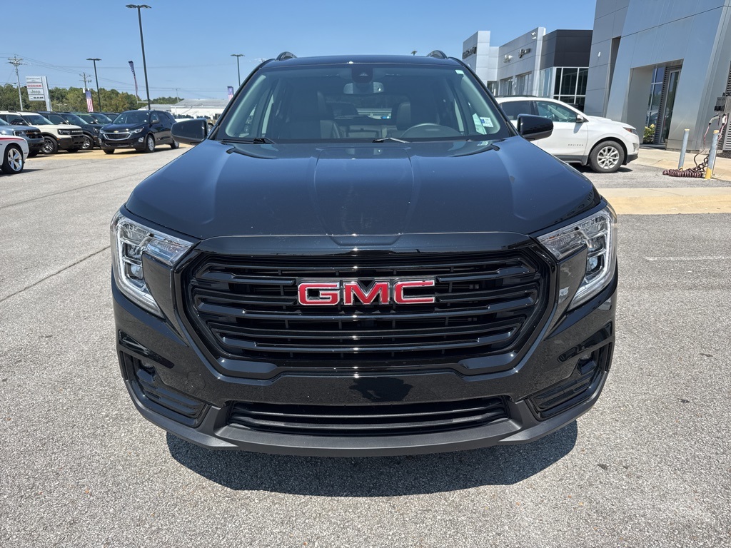 2024 Gmc Terrain SLT photo 3
