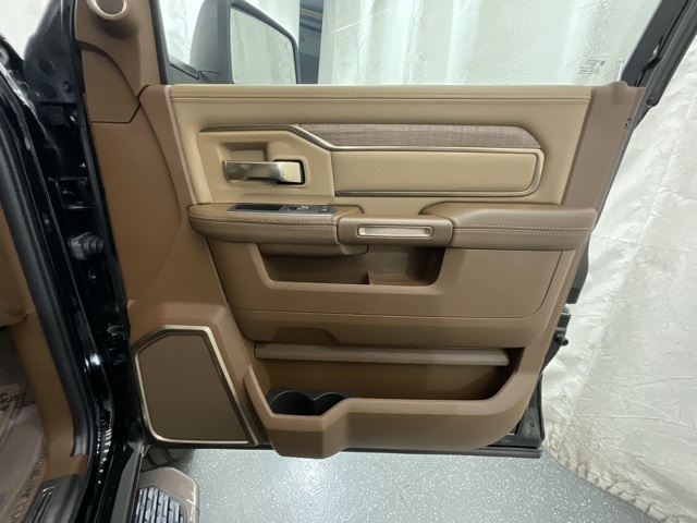 2024 Ram 2500 Longhorn photo 5