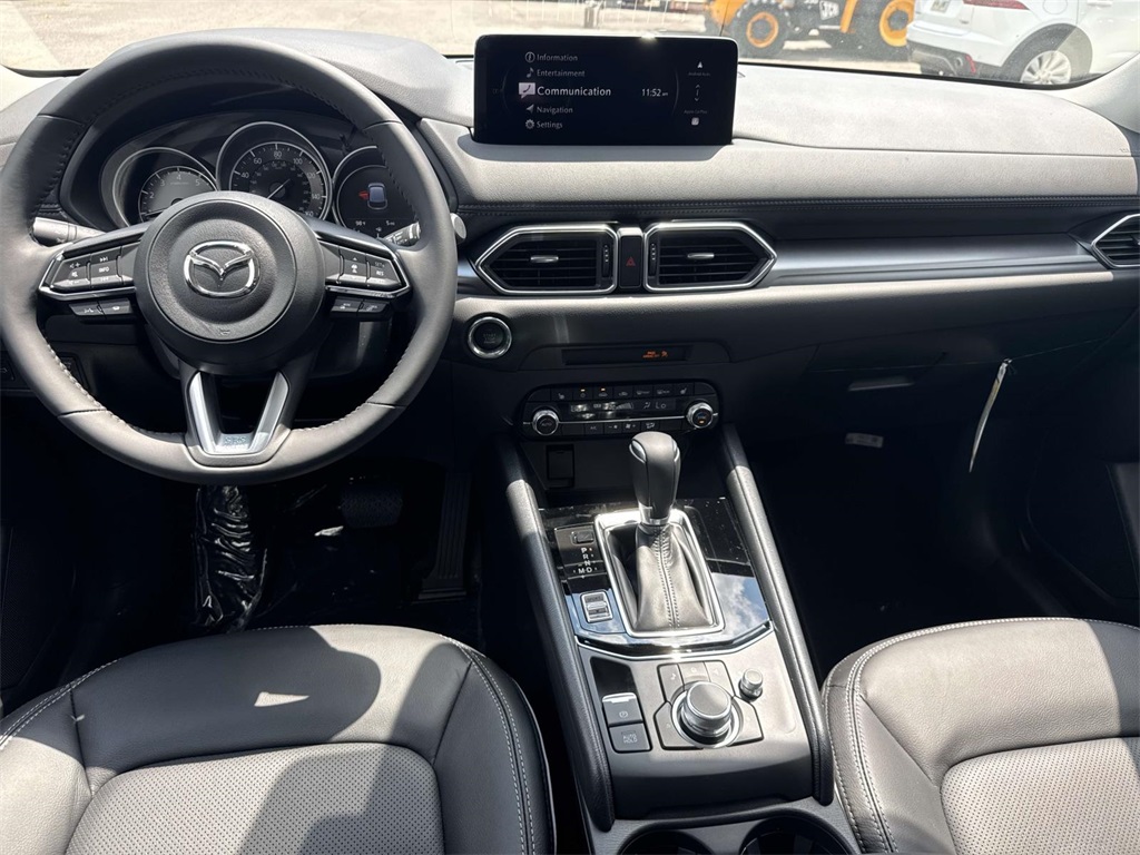 2025 Mazda CX-5 2.5 S Preferred photo 9