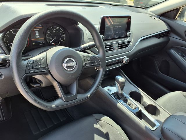 2025 Nissan Altima 2.5 S photo 3