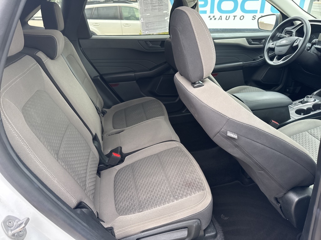 2022 Ford Escape SE photo 21