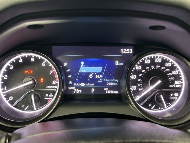 2022 Toyota Camry SE photo 11