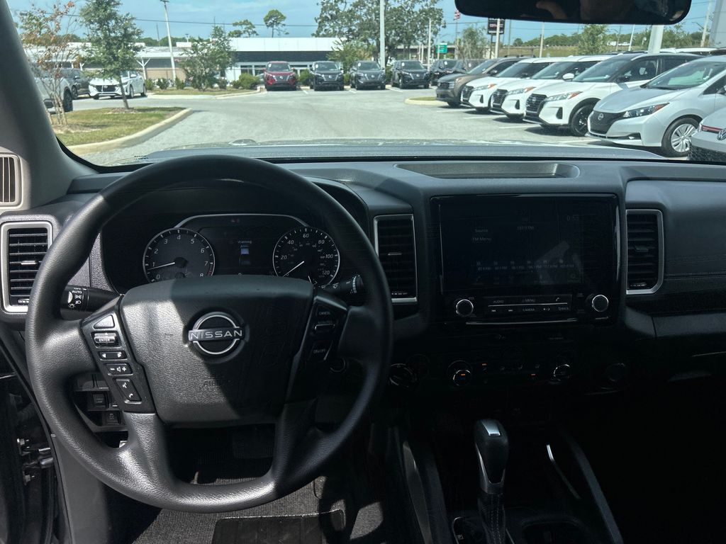2024 Nissan Frontier SV photo 21