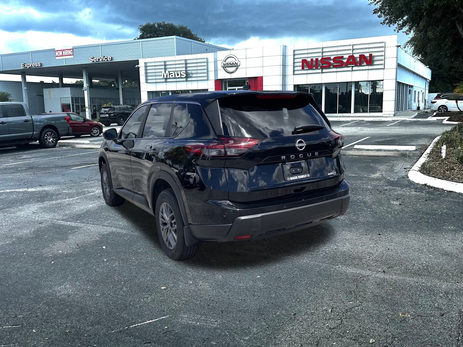 2026 Nissan Rogue S photo 4